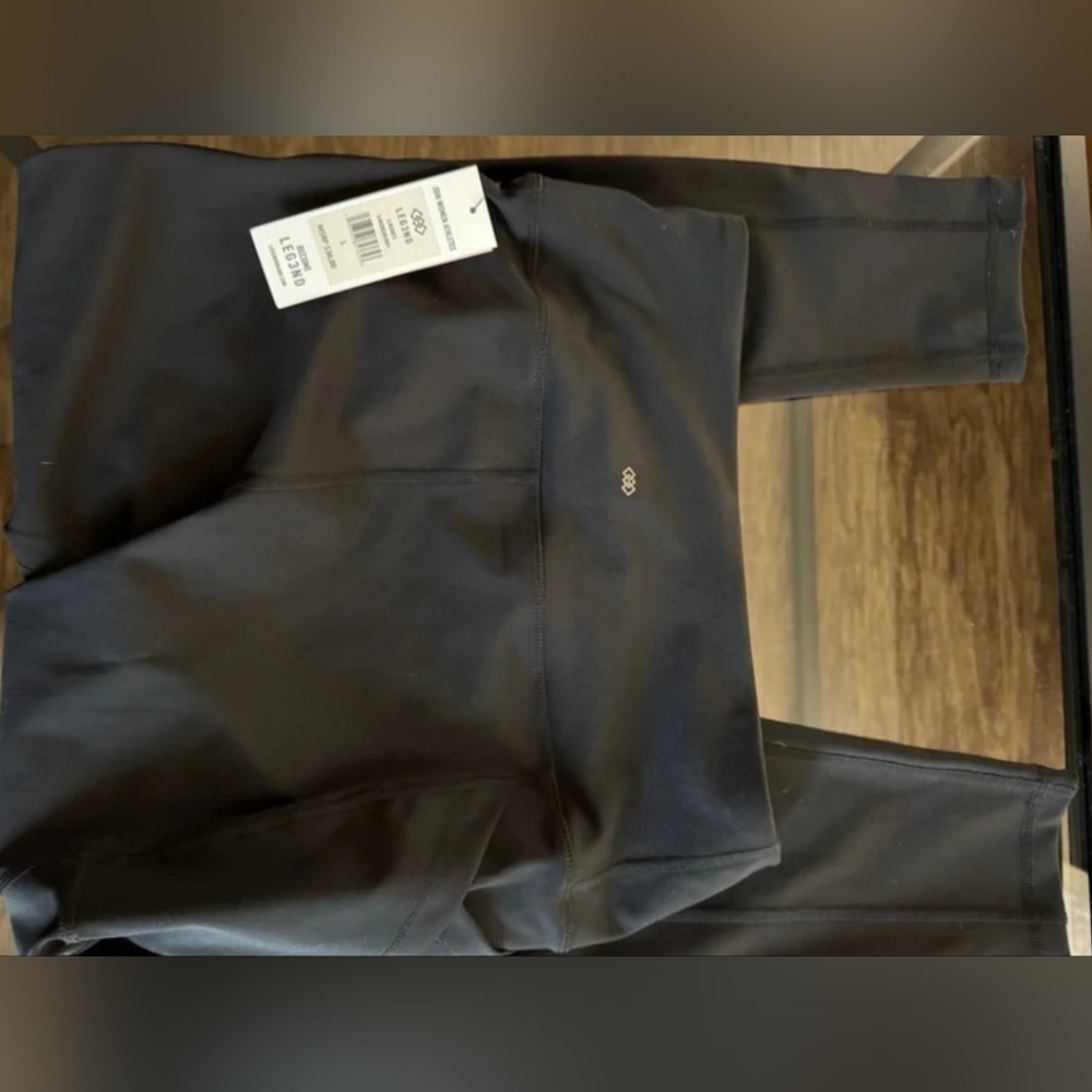 LEGEND (LEG3ND) Ladies Black Athletic Jogger/Legging Style Pants Size L $36